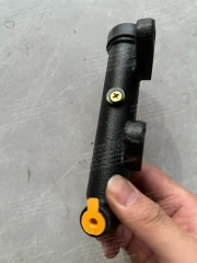 HINO CLUTCH MASTER CYLINDER
