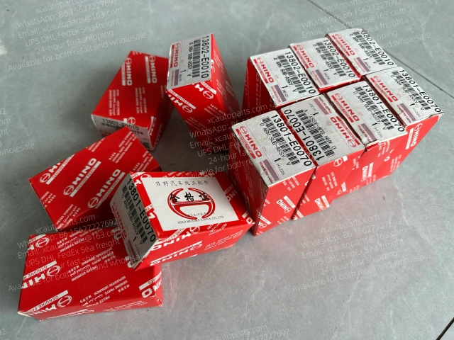 HINO J08E ENGINE VALVE ROCKER GENUINE PARTS 13801-E0070 13802-E0010 1 SET