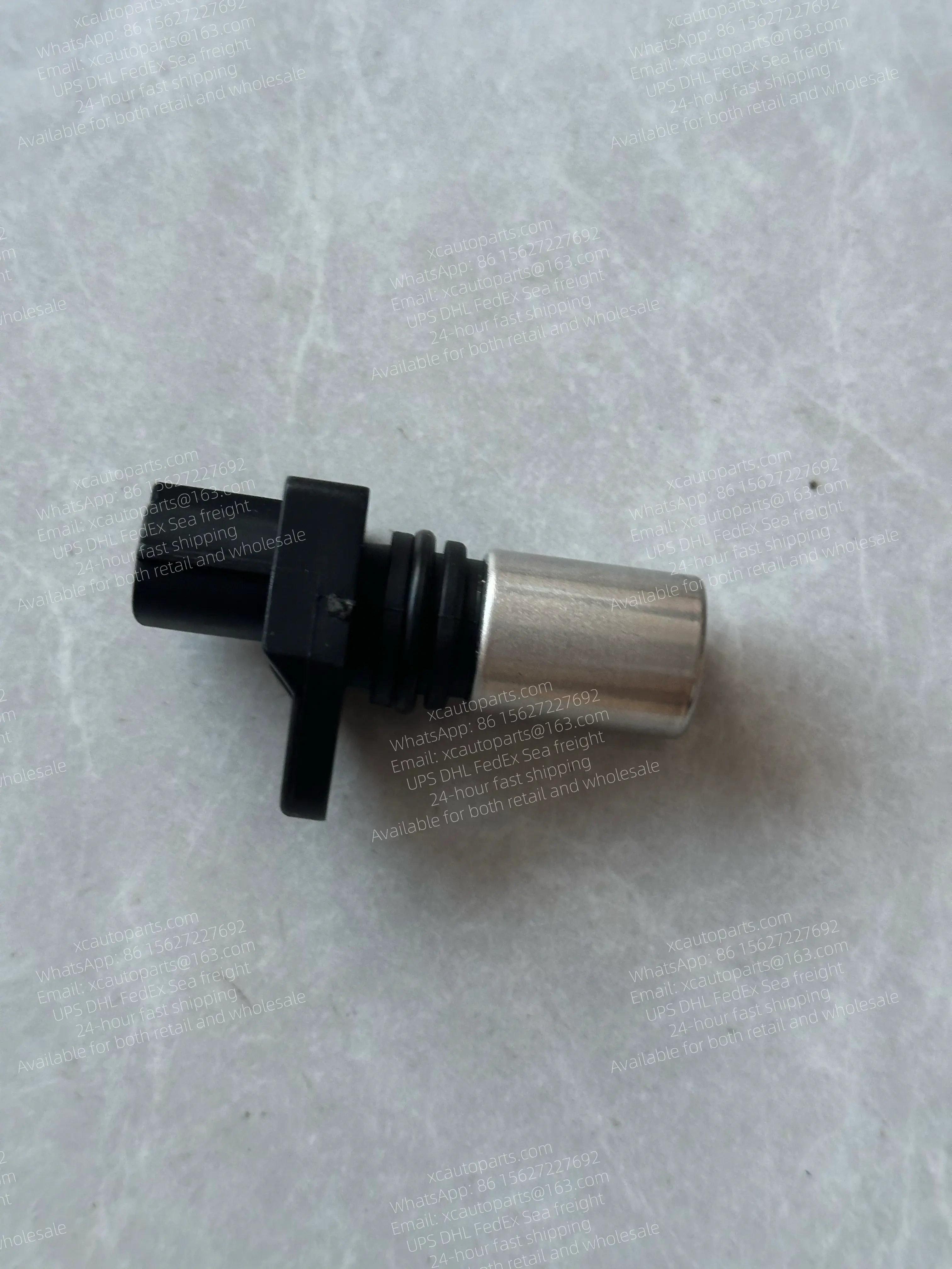 ISUZU GIGA 6WF1 CXZ CYZ CYH TRUCK ENGINE SPEED SENSOR 8-94390279-0