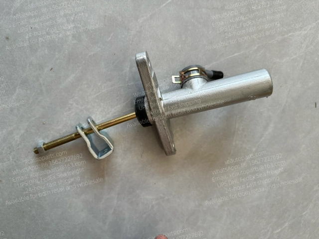 ISUZU ELF NKR NQR NHR CLUTCH MASTER CYLINDER 8-97167-406-0 8-97167406-0