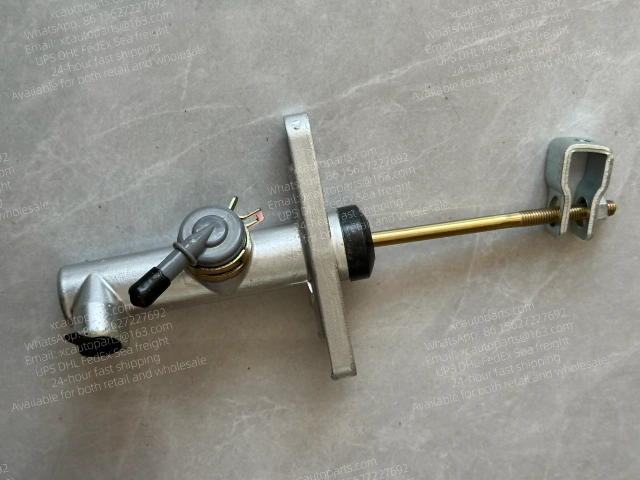 ISUZU ELF NKR NQR NHR CLUTCH MASTER CYLINDER 8-97167-406-0 8-97167406-0