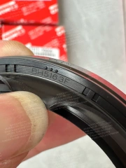 HINO 700 500 TRUCK DIFFERENTIAL REDUCER OIL PUMP SZ311-70009