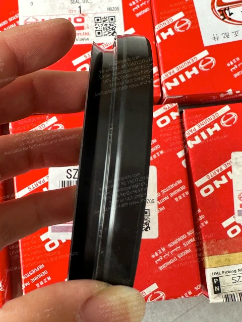 HINO 700 500 TRUCK DIFFERENTIAL REDUCER OIL PUMP SZ311-70009