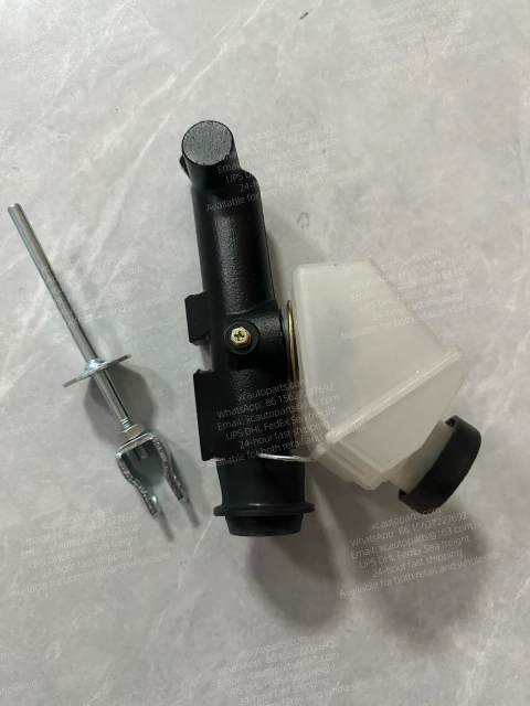 HINO 700 CLUTCH MASTER CYLINDER