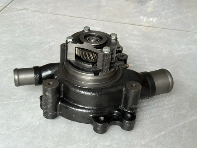 HINO P11C BUS ENGINE WATER PUMP 16100-3910 161003910
