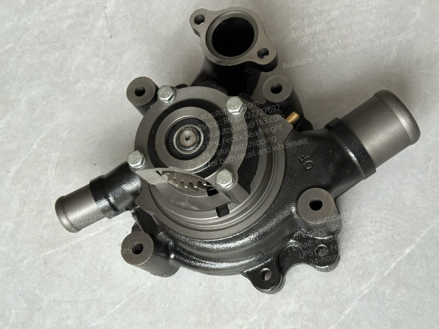 HINO P11C BUS ENGINE WATER PUMP 16100-3910 161003910