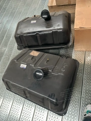 NISSAN UD CW520 RF8 TRUCK FUEL TANK GENUINE PARTS 1720100Z16 17201-00Z16