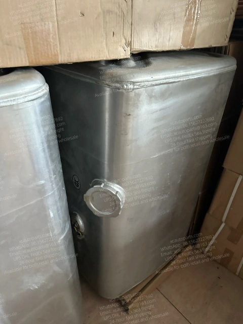 NISSAN UD QUON TRUCK FUEL TANK GENUINE PARTS 1720101Z2B 17201-01Z2B