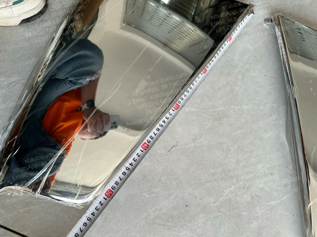 ISUZU ELF 600P NKR NQR TRUCK CAB CHROME CHEEK