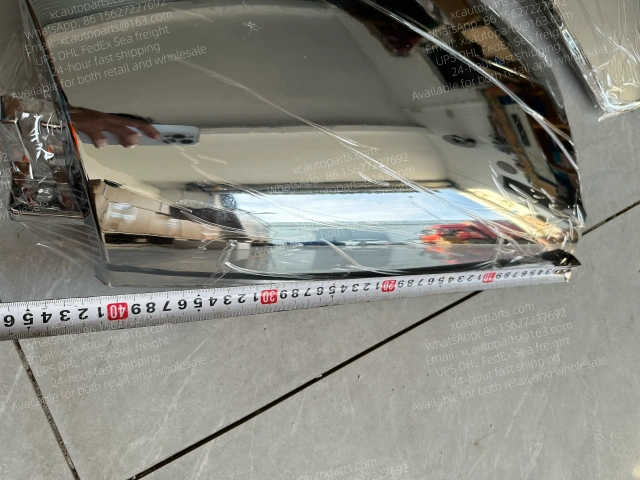 ISUZU ELF 600P NKR NQR TRUCK CAB CHROME CHEEK