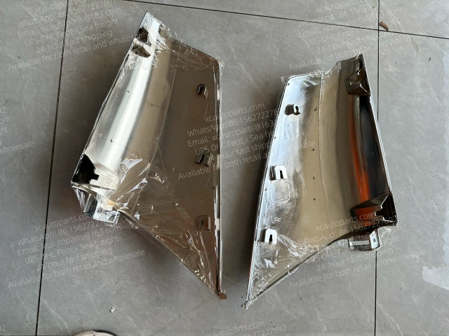 ISUZU ELF 600P NKR NQR TRUCK CAB CHROME CHEEK