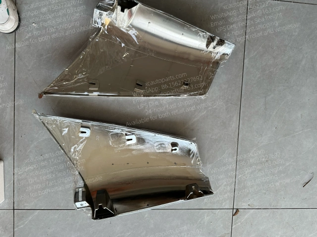 ISUZU ELF 600P NKR NQR TRUCK CAB CHROME CHEEK