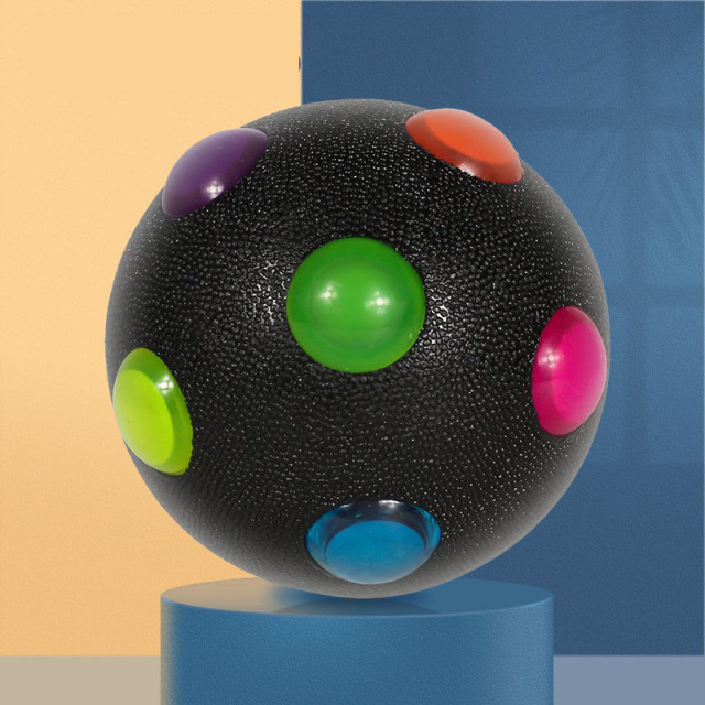 LED Flashing Spike Pet Balls