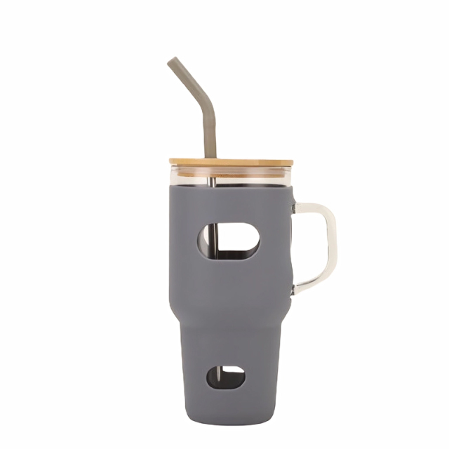 32 Oz. Glass Tumbler With Sleeve