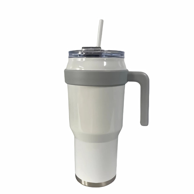 40 Oz. Mug With Handle And Straw