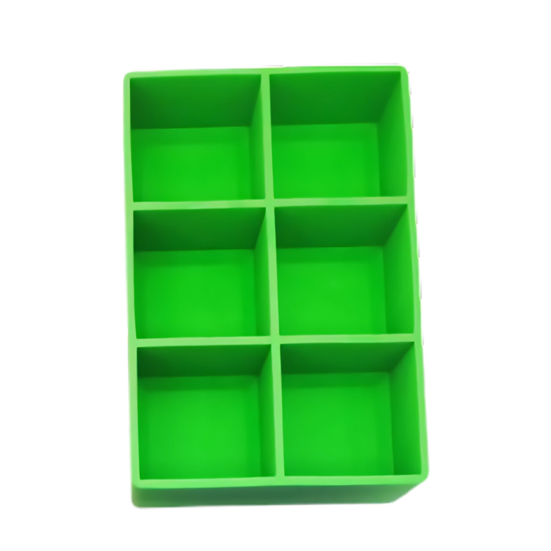 Ice Cube Mold with 6 Compartments