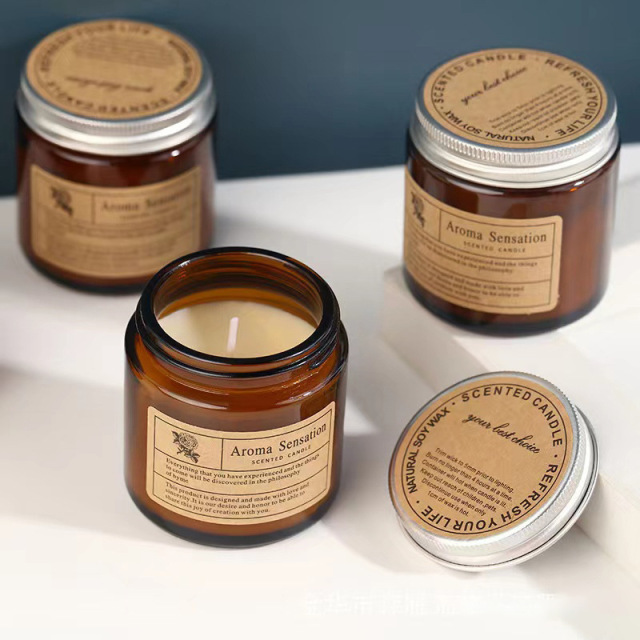 Premiums Scented Candle With Gift Box
