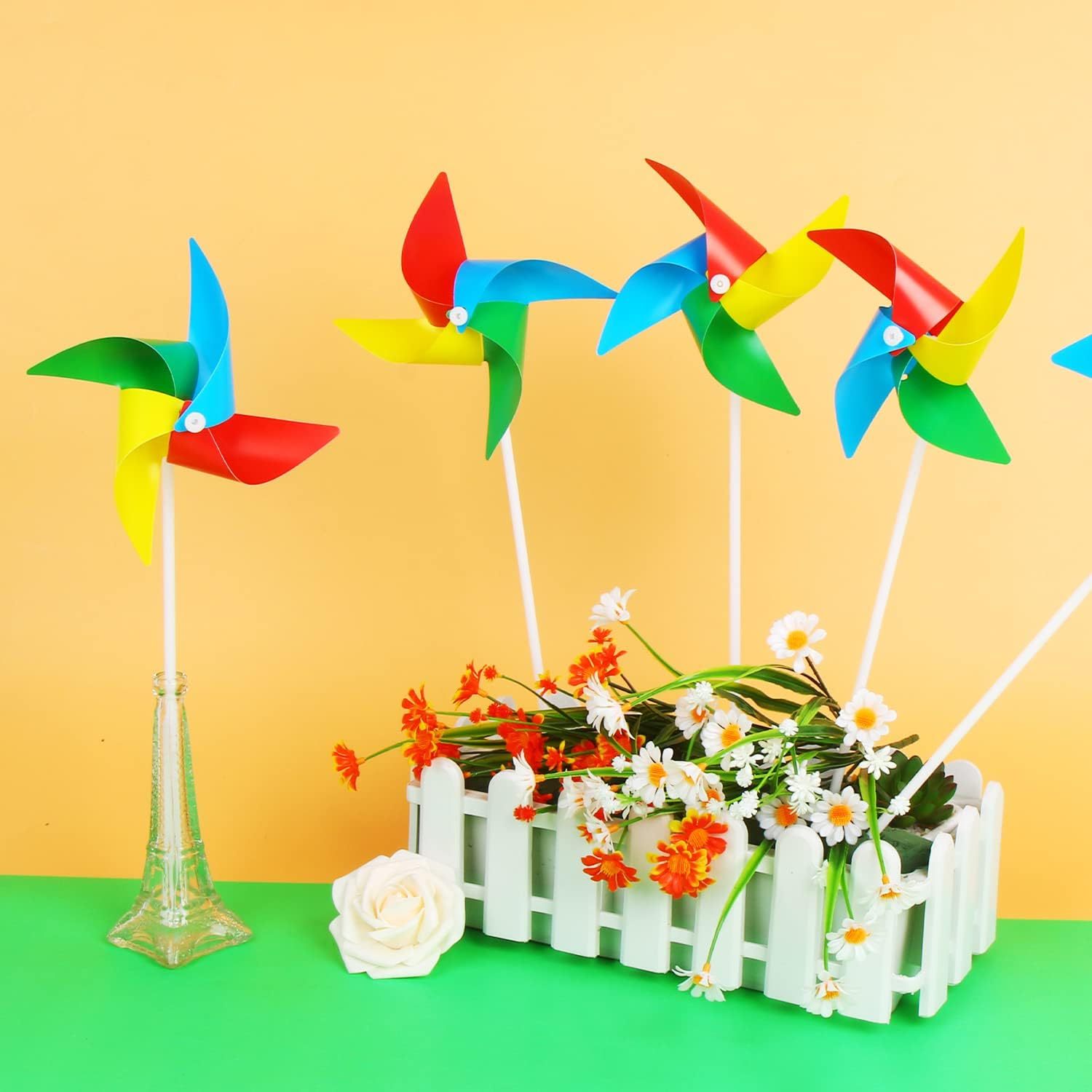 Four-Leaf Color Pinwheel