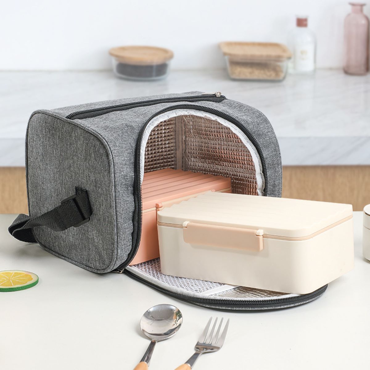 Insulated Lunch Tote Bag With Adjustable Shoulder Strap