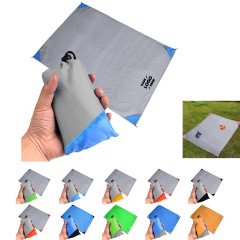 Lightweight Pocket Blanketst