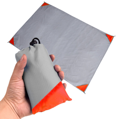 Lightweight Pocket Blanketst