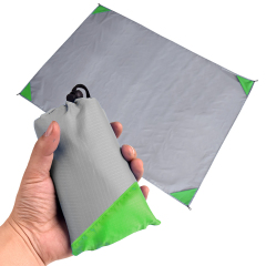 Lightweight Pocket Blanketst