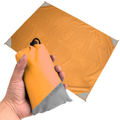 Lightweight Pocket Blanketst
