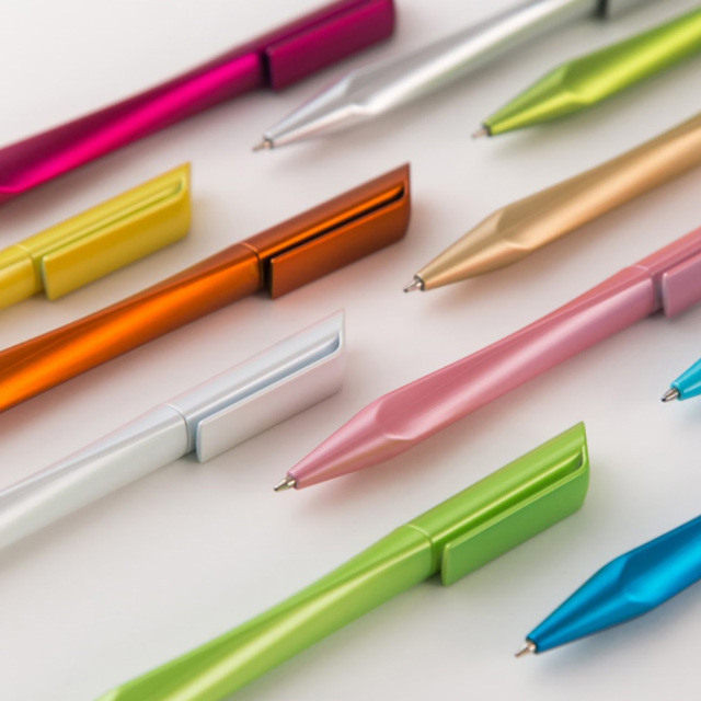 Solid Color Triangle Pen