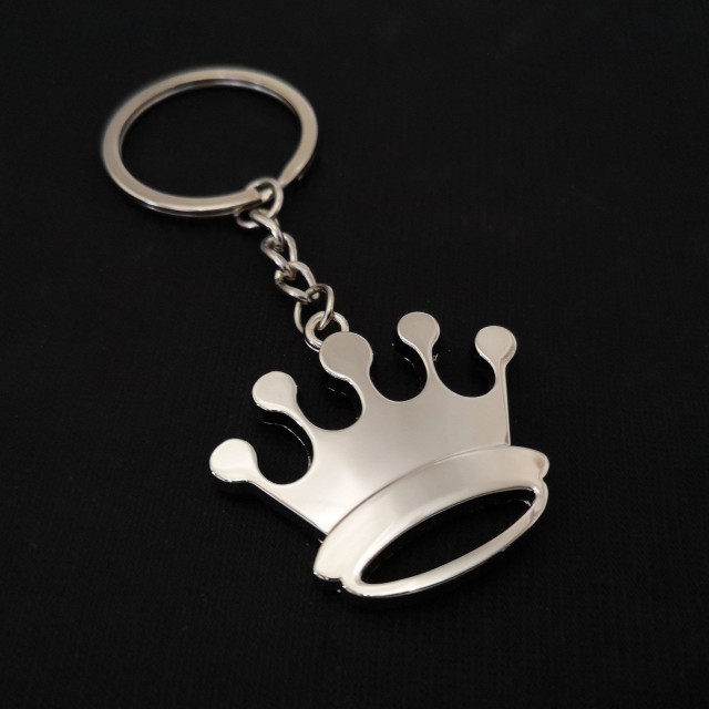 Personalized Crown Keychain With Diamonds