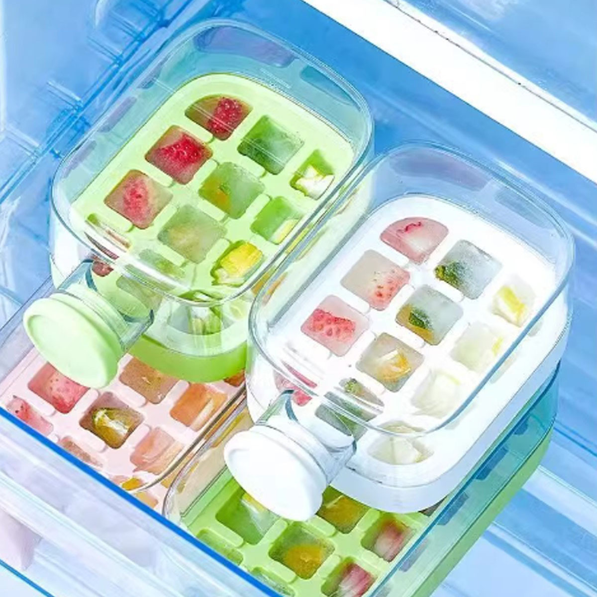 Ice Cube Maker Bottle with Straw