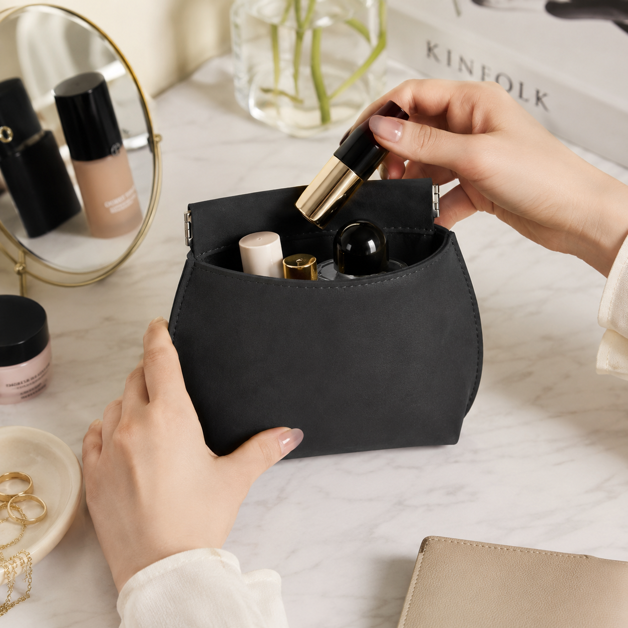 PU Leather Spring Closure Storage Pouch