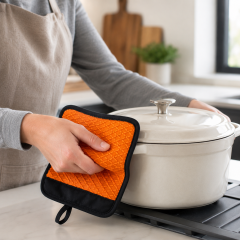 Non-Slip Silicone Kitchen Pot Holder Pad