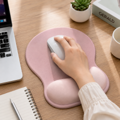 Ergonomic Rubber Mouse Pad With Cushioned Wrist Support