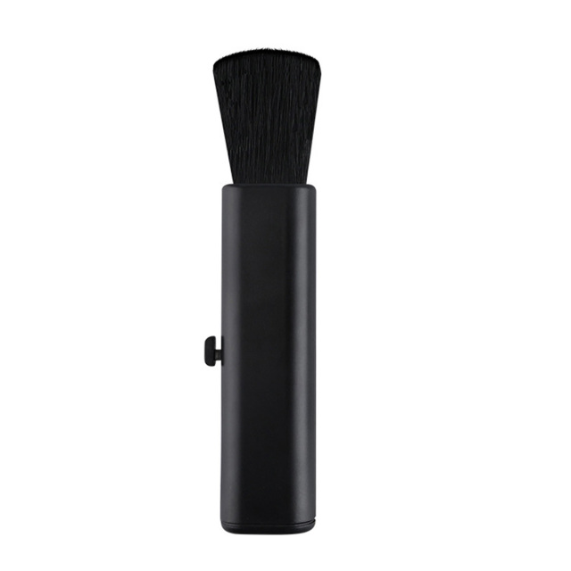 Retractable Computer Duster