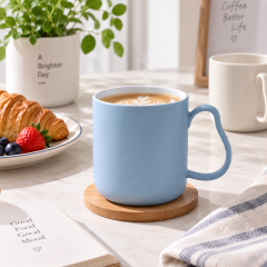 Lightweight PP Mouthwash Cup With Anti-Slip Handle