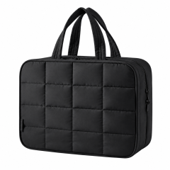 Multifunctional Hanging Toiletry Organizer Bag with Jewelry Pouch