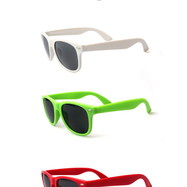 Simple and stylish sunglasses