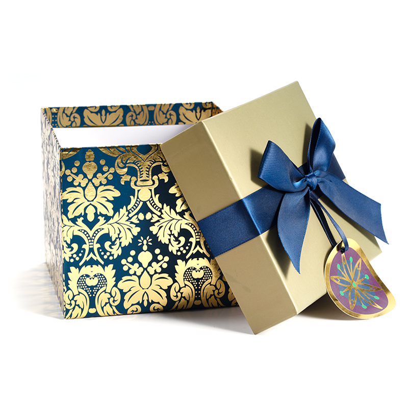 Holiday gift box-A0025