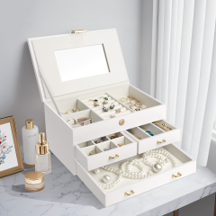 ​Luxury Jewelry Packaging – Customizable Presentation Boxes​
