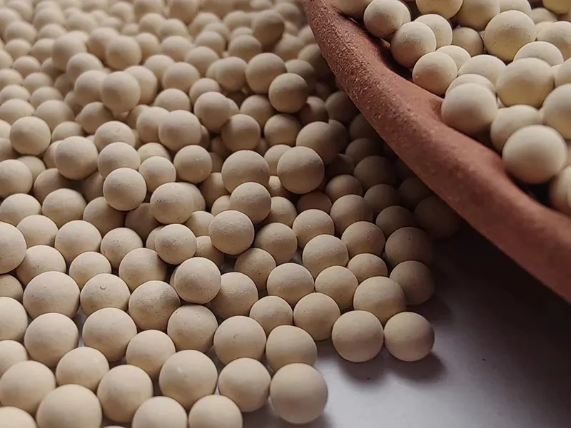 13X Molecular Sieve （13X)
