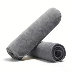 Premium Microfiber Car Towel 24" × 12"