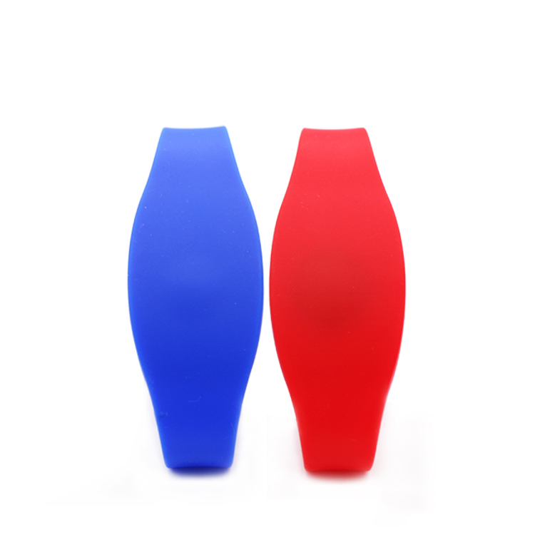 Writable Waterproof Passive 13.56MHZ Ntag213 RFID Silicon Rubber Wristband GJ-014