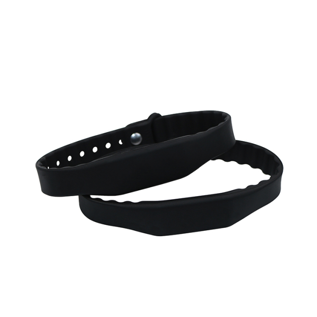 125KHz RFID Wristband Silicone Black Laser Engraving Logo RFID Bracelet for WaterPark  GJ-019