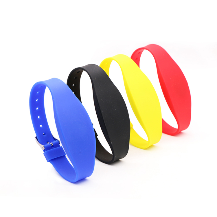 Writable Waterproof Passive 13.56MHZ Ntag213 RFID Silicon Rubber Wristband GJ-014
