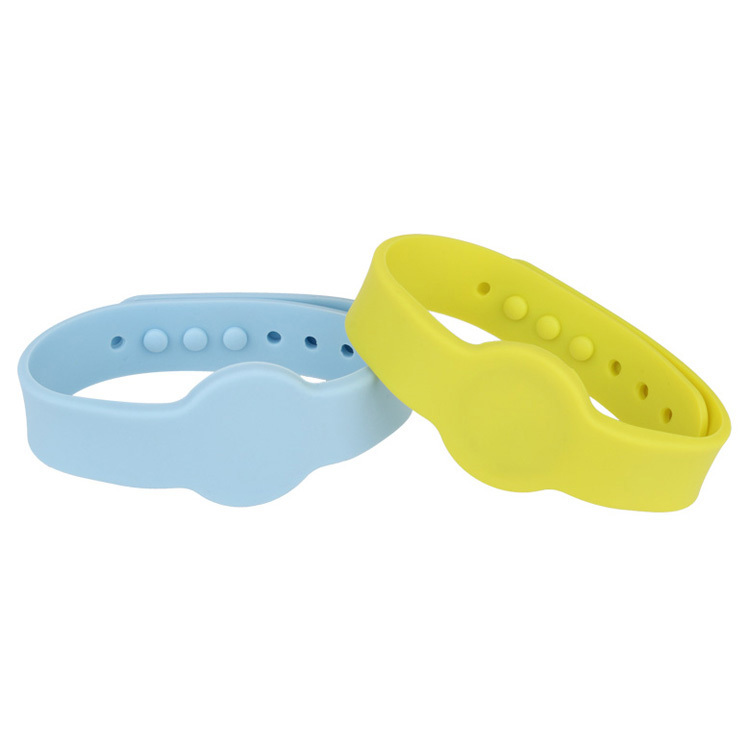 Custom Embossed RFID Swimming Pool Waterproof Bracelet GJ-005