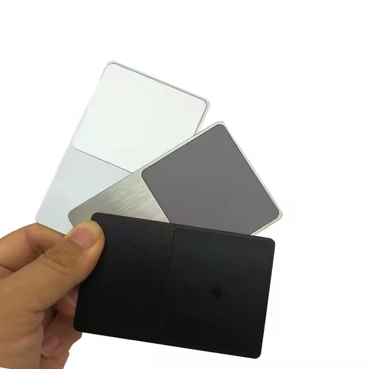 13.56Mhz Black Matte Nfc Metal Card Laser Engraved Tap Phone Nfc Ntag213 Business Card for Social Media