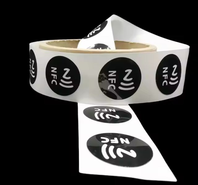 Free Sample 13.56MHz Nfc Chip NTAG215 Nfc Sticker/Label/Tag Custom logo Nfc Sticker Protocol Iso14443a Tag