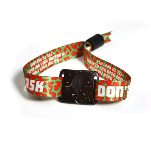 NFC MIFARE Ultralight EV1 RFID Wristband with Coconut Shell for Resort Events