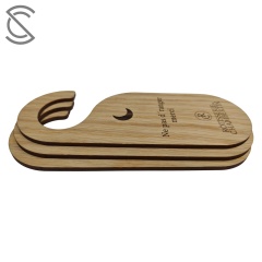 Wooden Do Not Disturb Door Hanger for Hotel Custom Printed Welcome Sign Eco-Friendly Natural Wood Craft