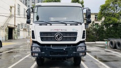 LNG tractor